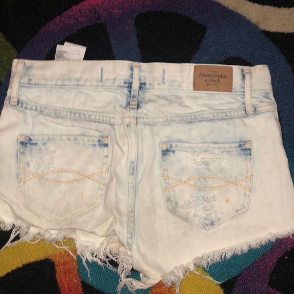 shorts - Picture 2 of 4